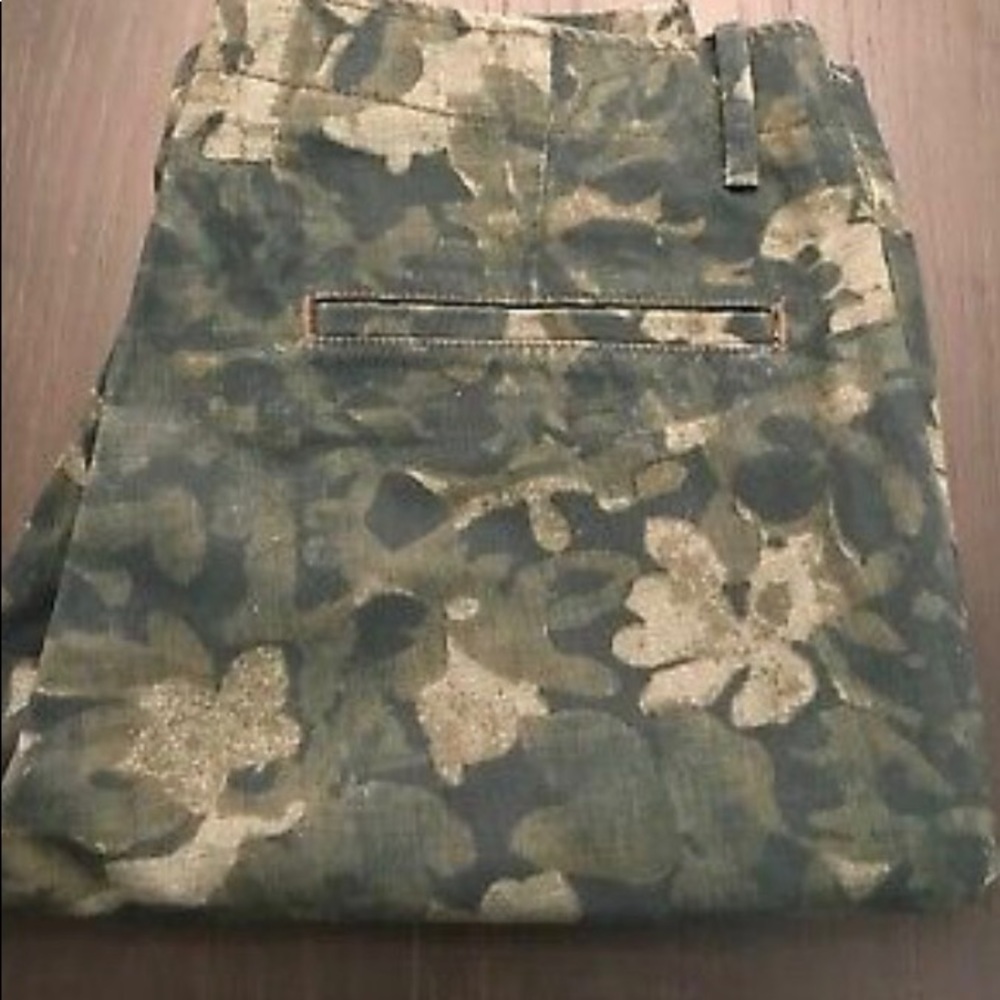 NWOT MENS GAP PANTS W32 L30 STRAIGHT FIT